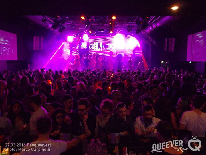 Queever Torino gay
