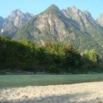 il sentiero da imboccare / walking path to the beach